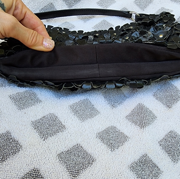 Frances cobiasia purse black flower appliques - Picture 3 of 6